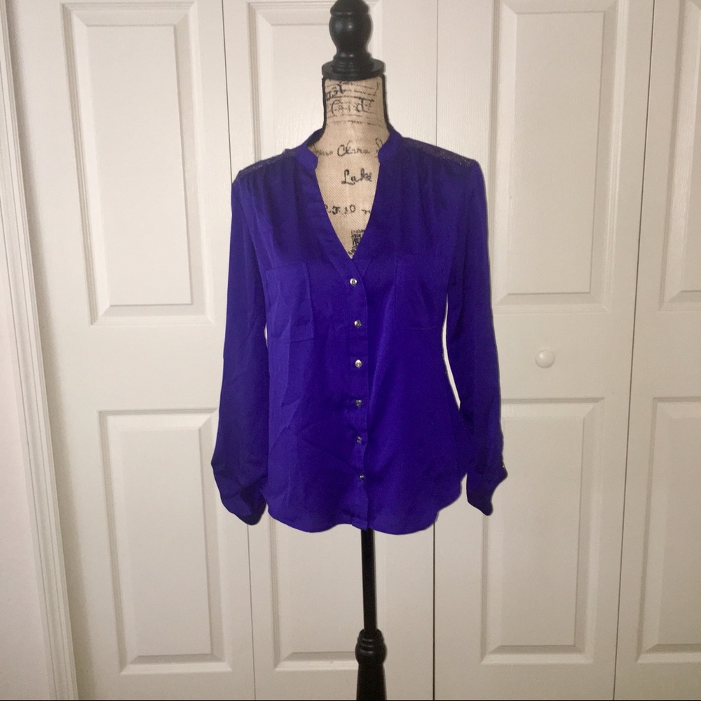 2b Bebe long sleeve blouse